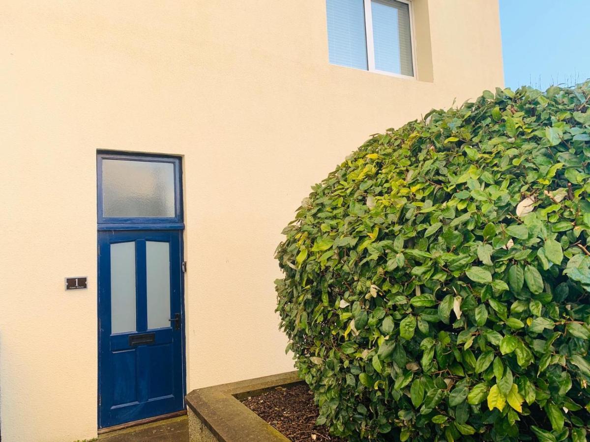 Ferry House Apartment Pembroke Dock Exterior foto